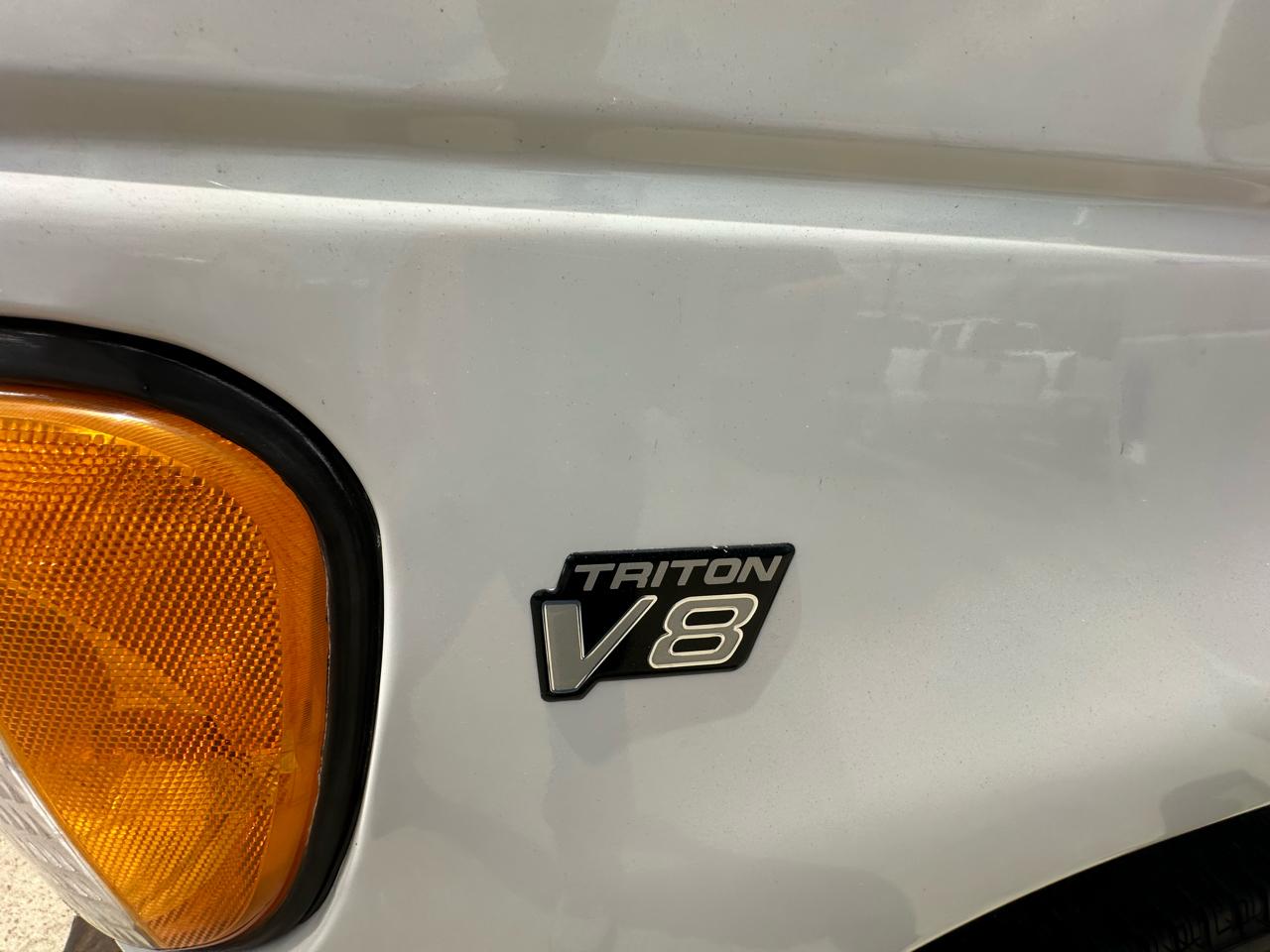 Ford Econoline E350 Super Duty 2000