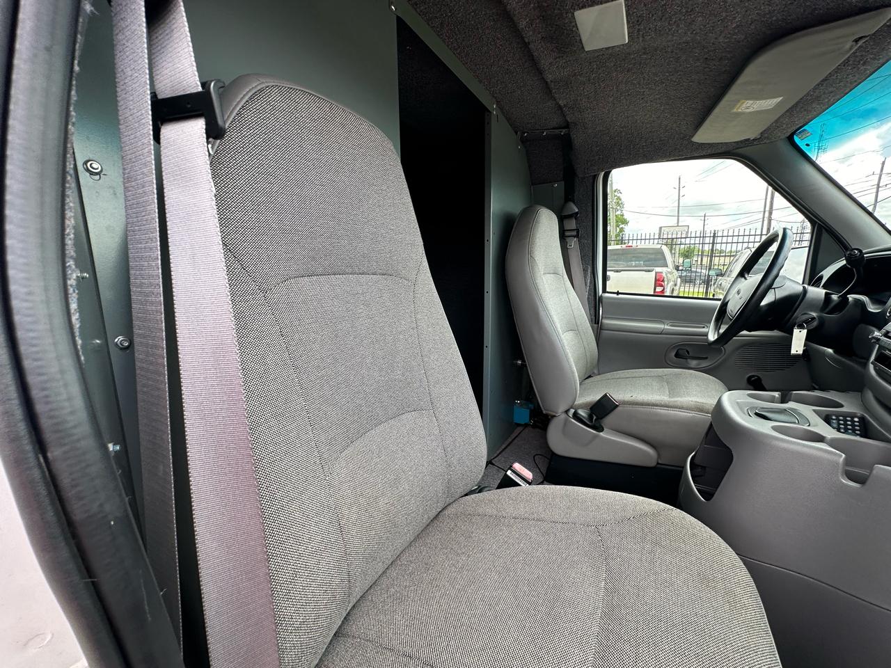 Ford Econoline E350 Super Duty 2000