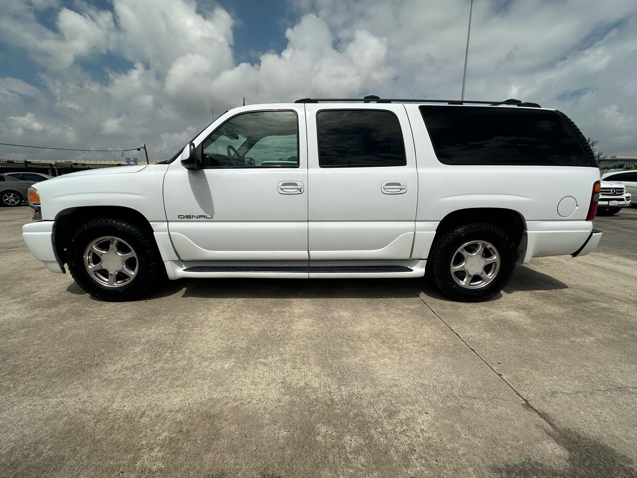 GMC Yukon Denali XL 2002