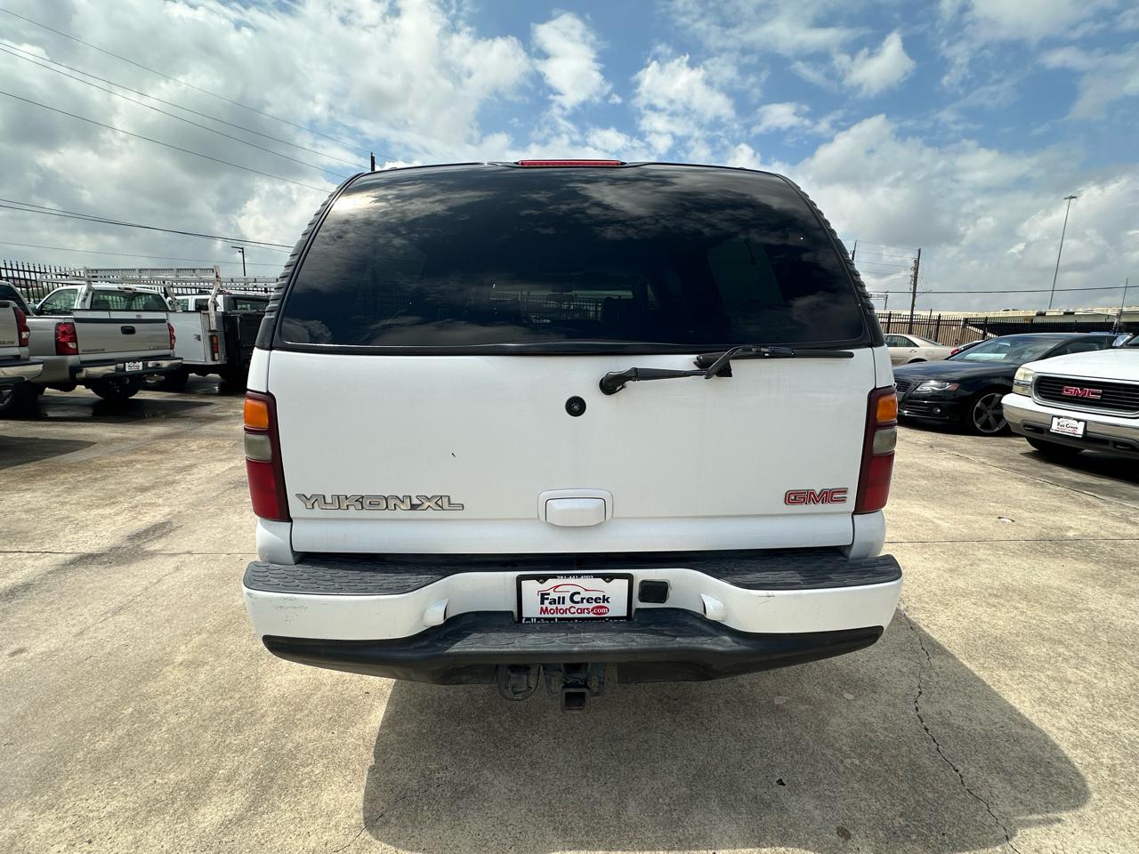 GMC Yukon Denali XL 2002