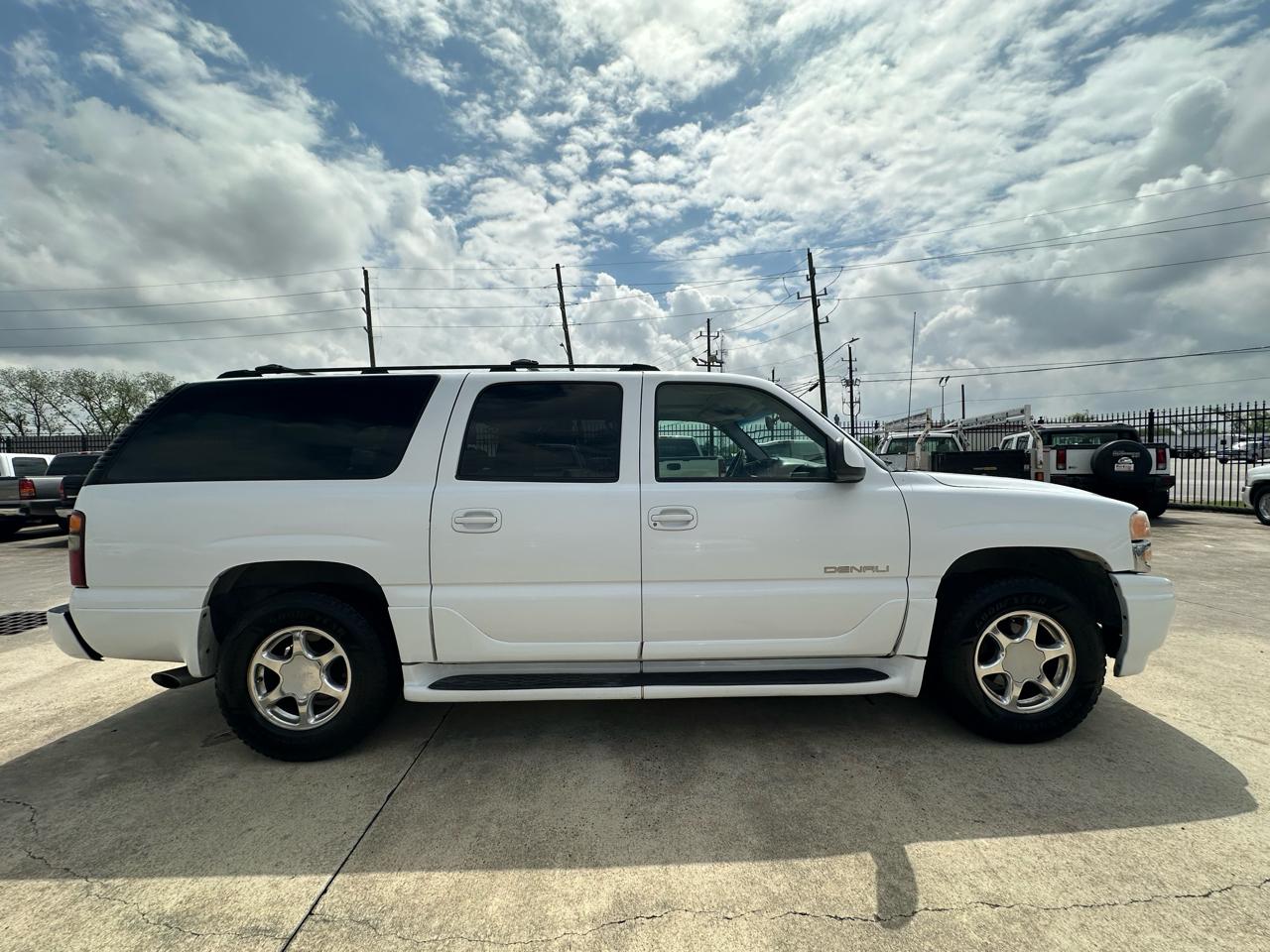 GMC Yukon Denali XL 2002