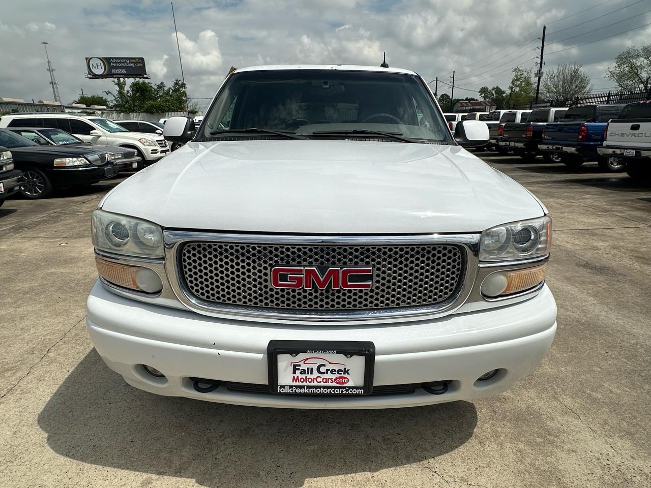 GMC Yukon Denali XL 2002