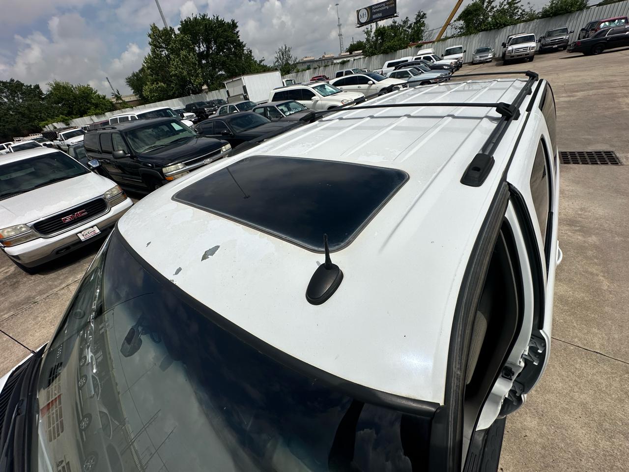 GMC Yukon Denali XL 2002