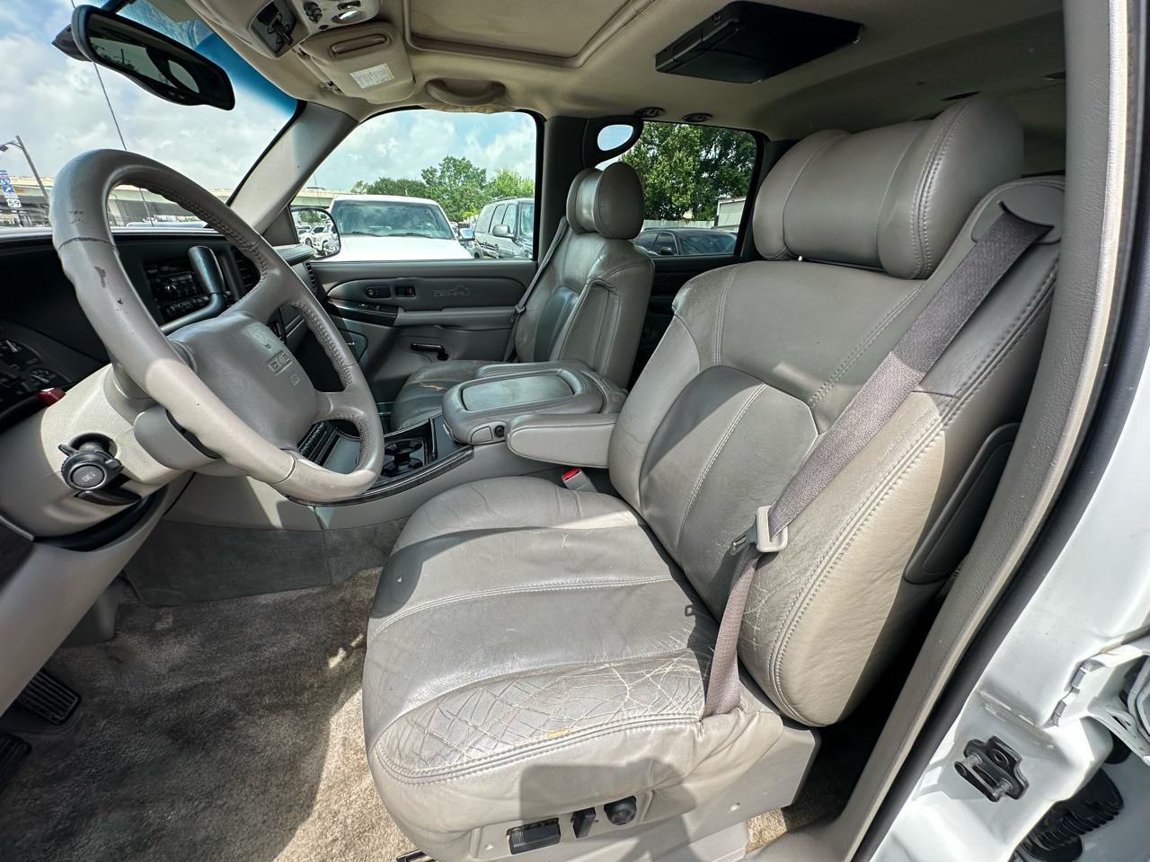 GMC Yukon Denali XL 2002