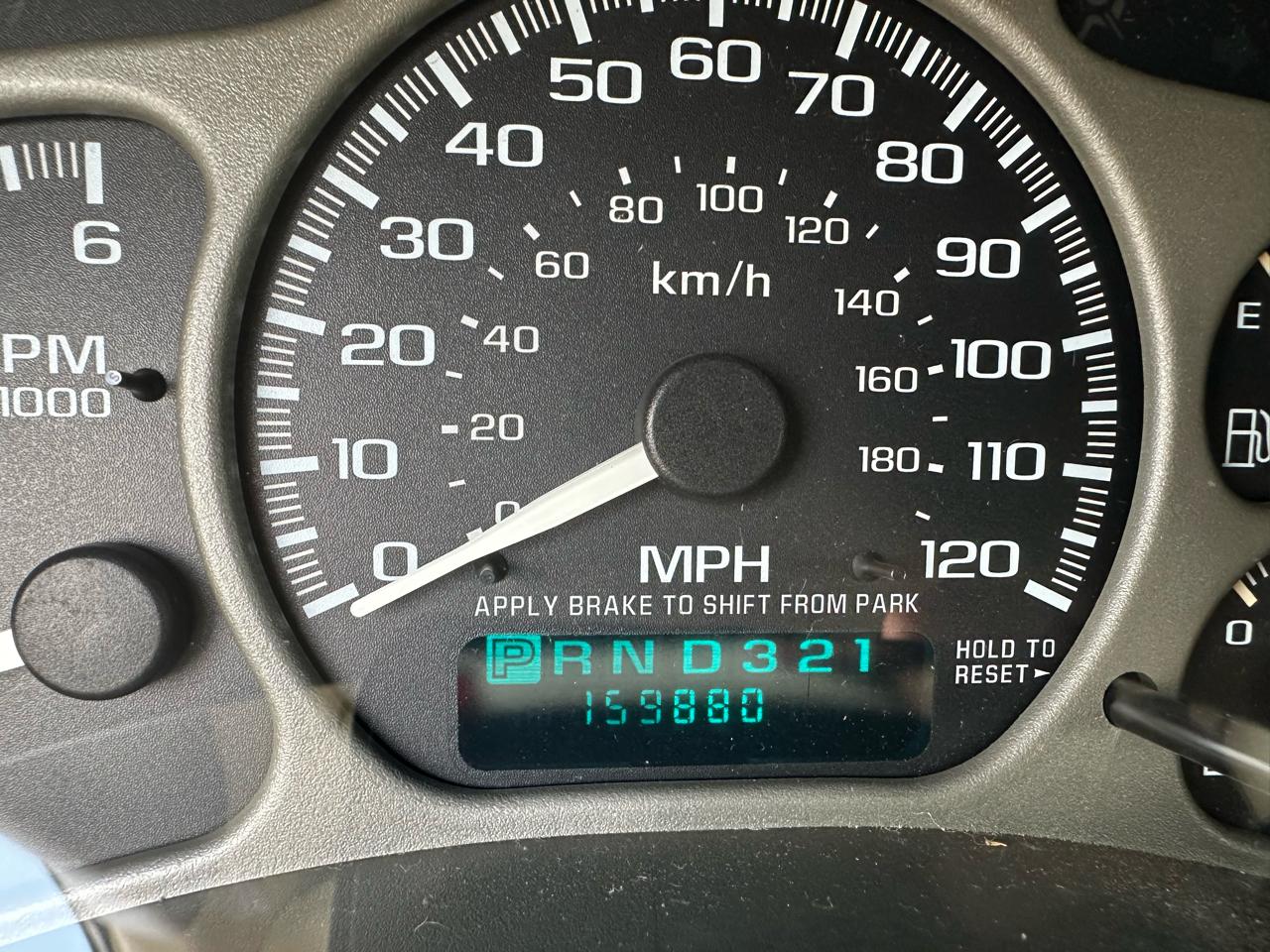 GMC Yukon Denali XL 2002