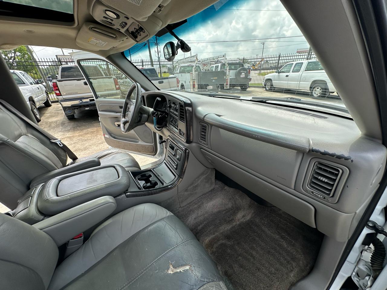 GMC Yukon Denali XL 2002