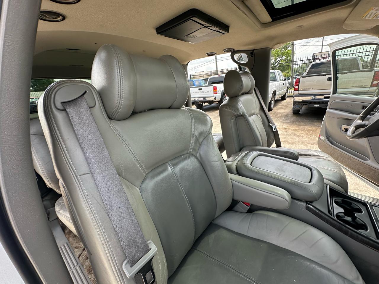 GMC Yukon Denali XL 2002