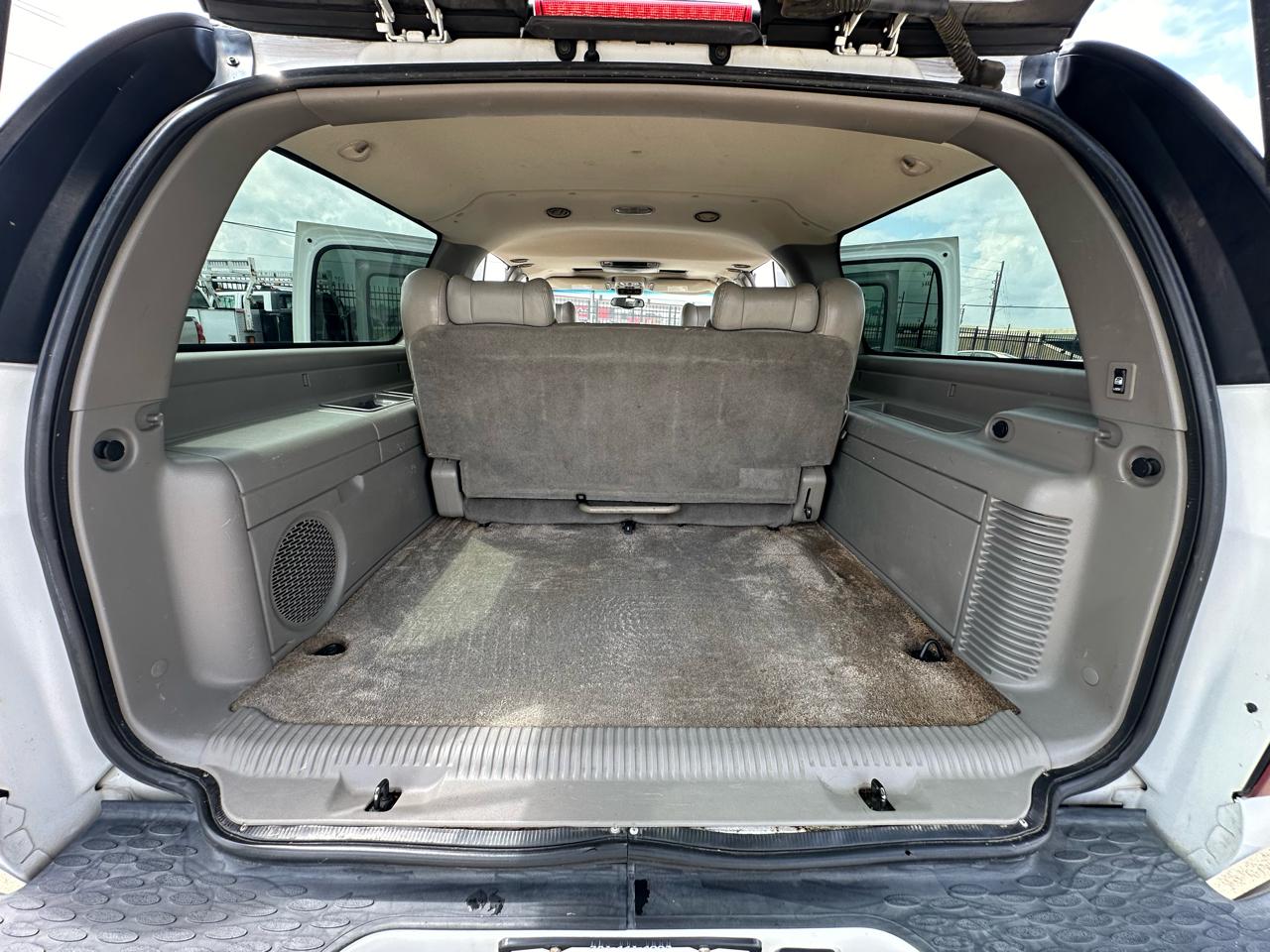 GMC Yukon Denali XL 2002