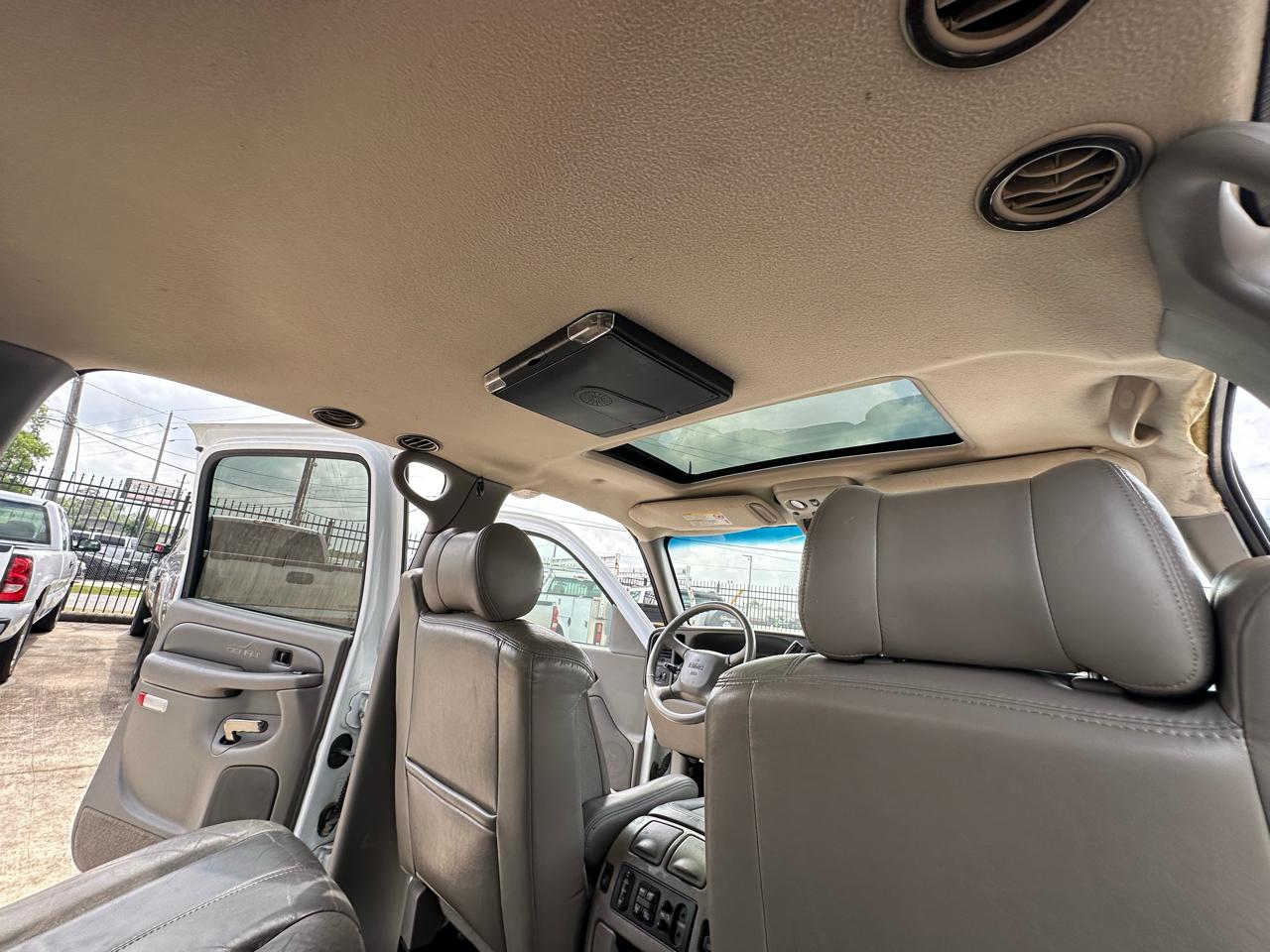 GMC Yukon Denali XL 2002