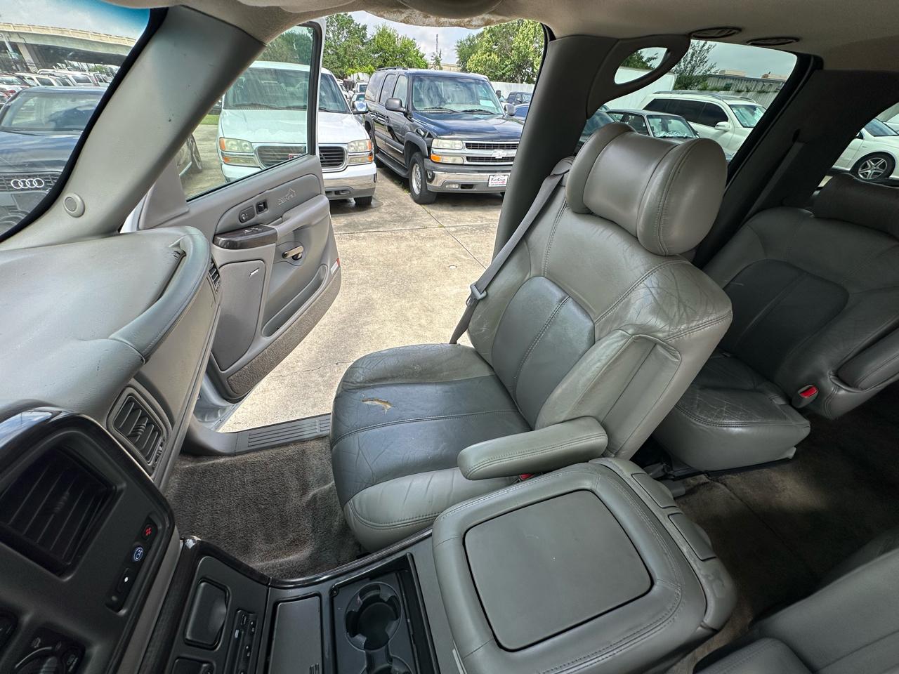 GMC Yukon Denali XL 2002