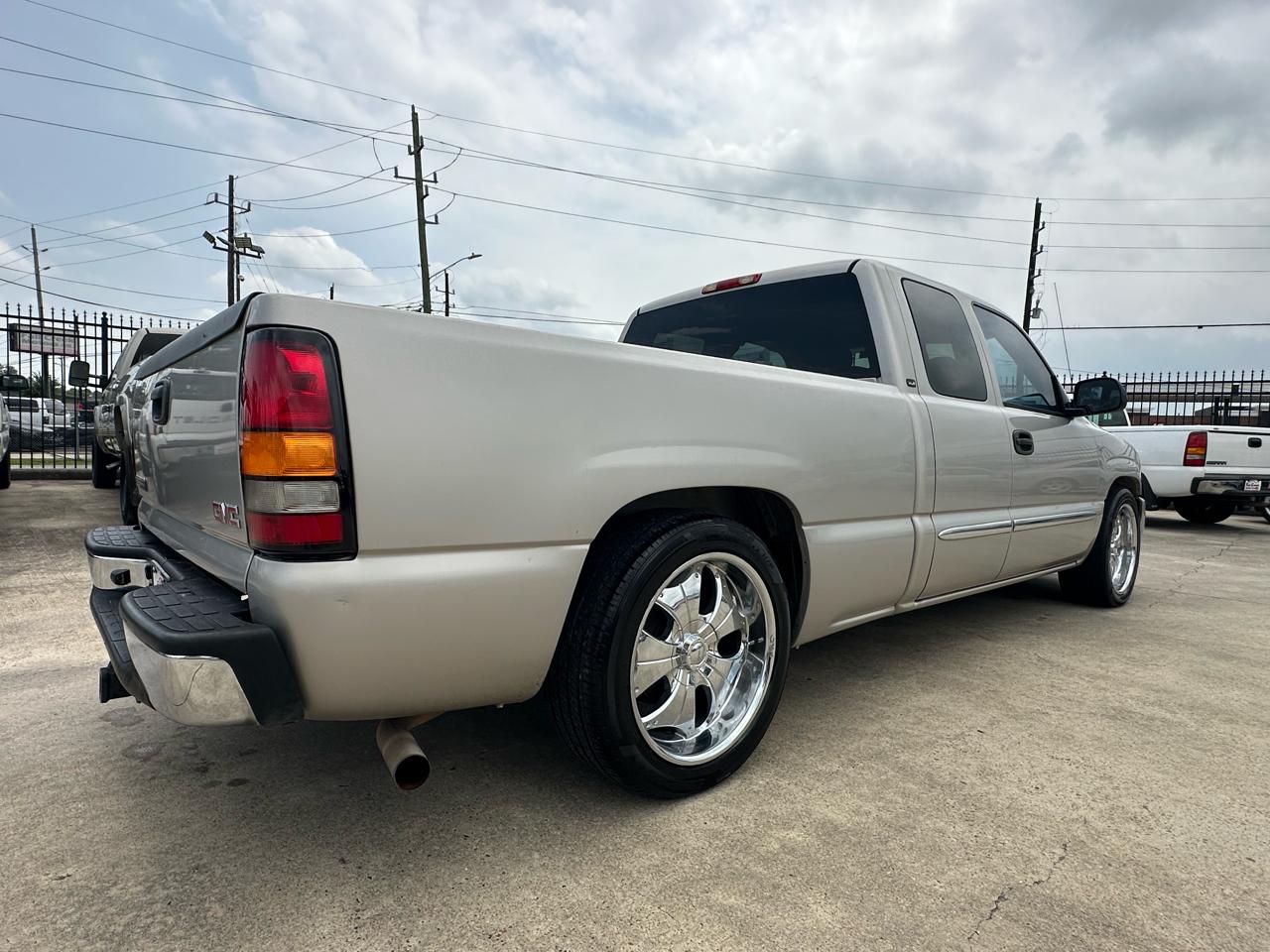 GMC Sierra 1500 SLE Ext. Cab Short Bed 2WD 2005