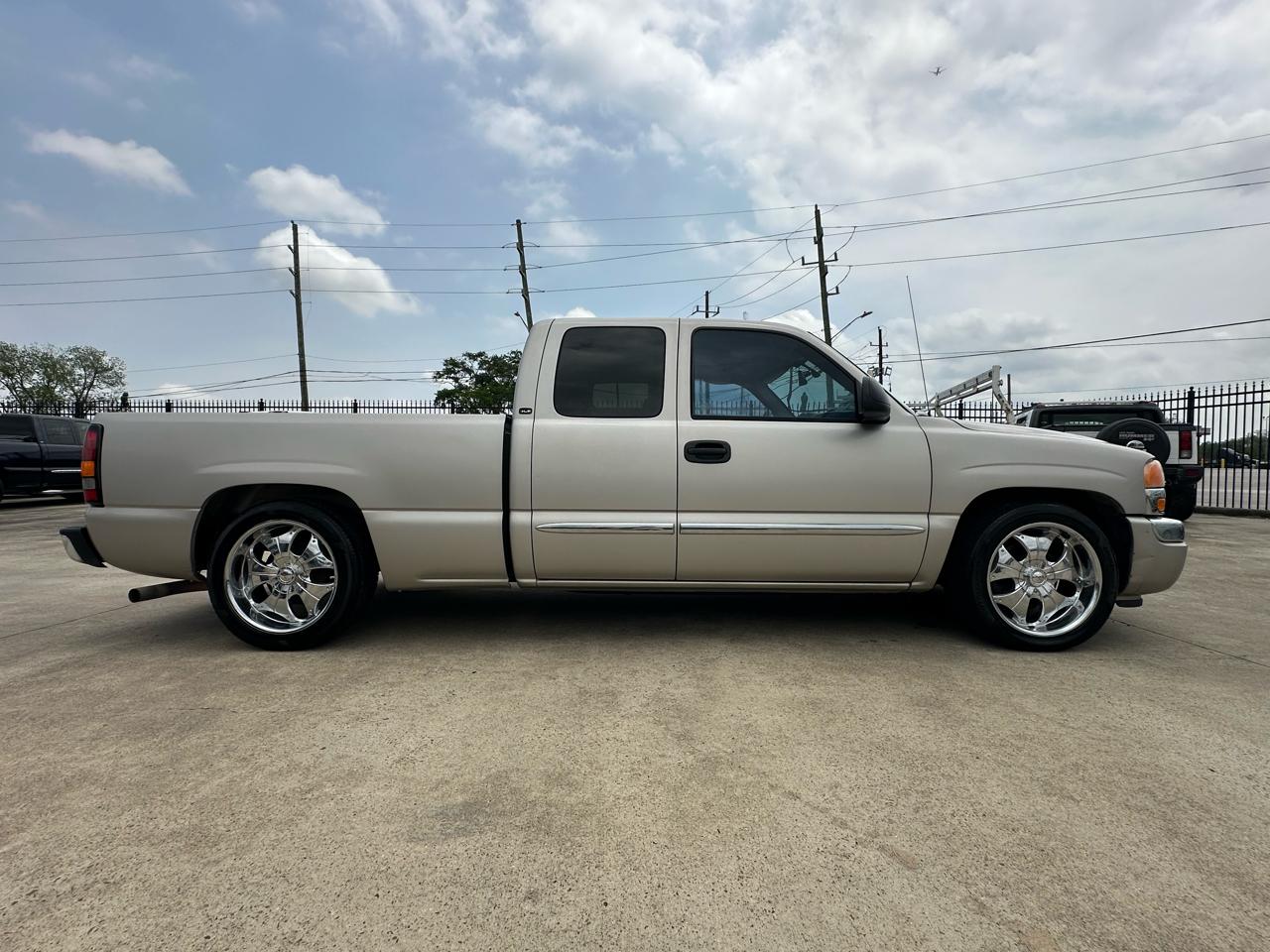 GMC Sierra 1500 SLE Ext. Cab Short Bed 2WD 2005