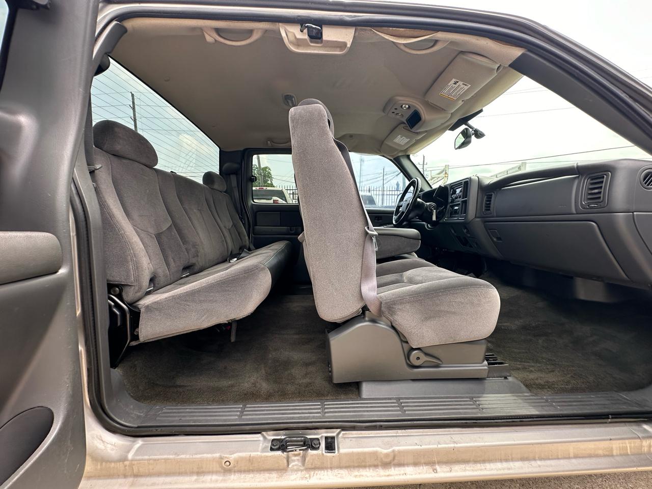 GMC Sierra 1500 SLE Ext. Cab Short Bed 2WD 2005