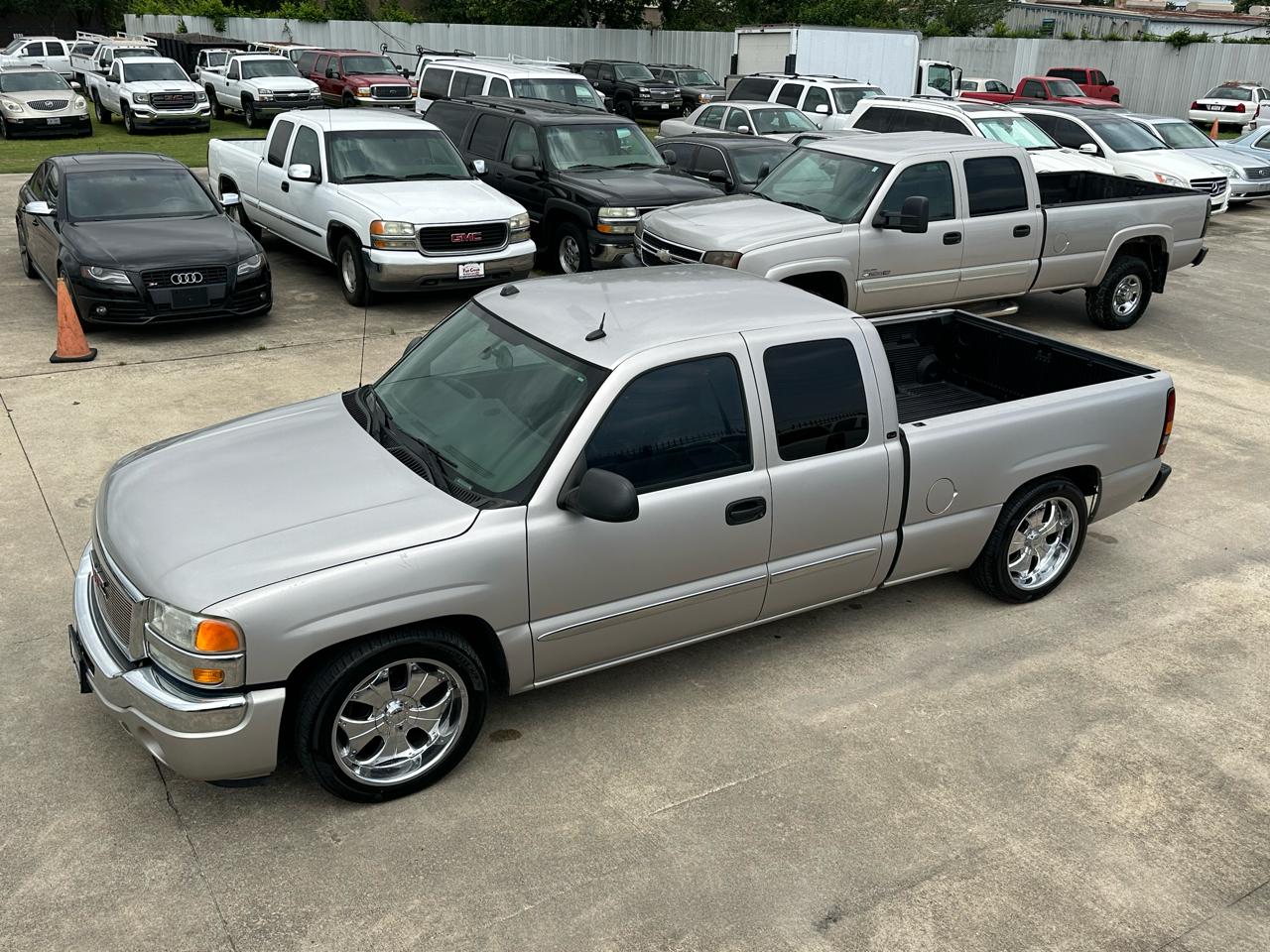 GMC Sierra 1500 SLE Ext. Cab Short Bed 2WD 2005