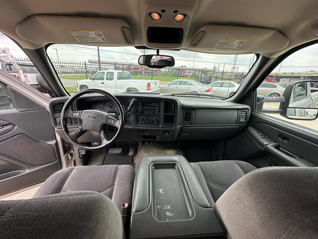 GMC Sierra 2500HD SLE Crew Cab Short Bed 4WD 2006