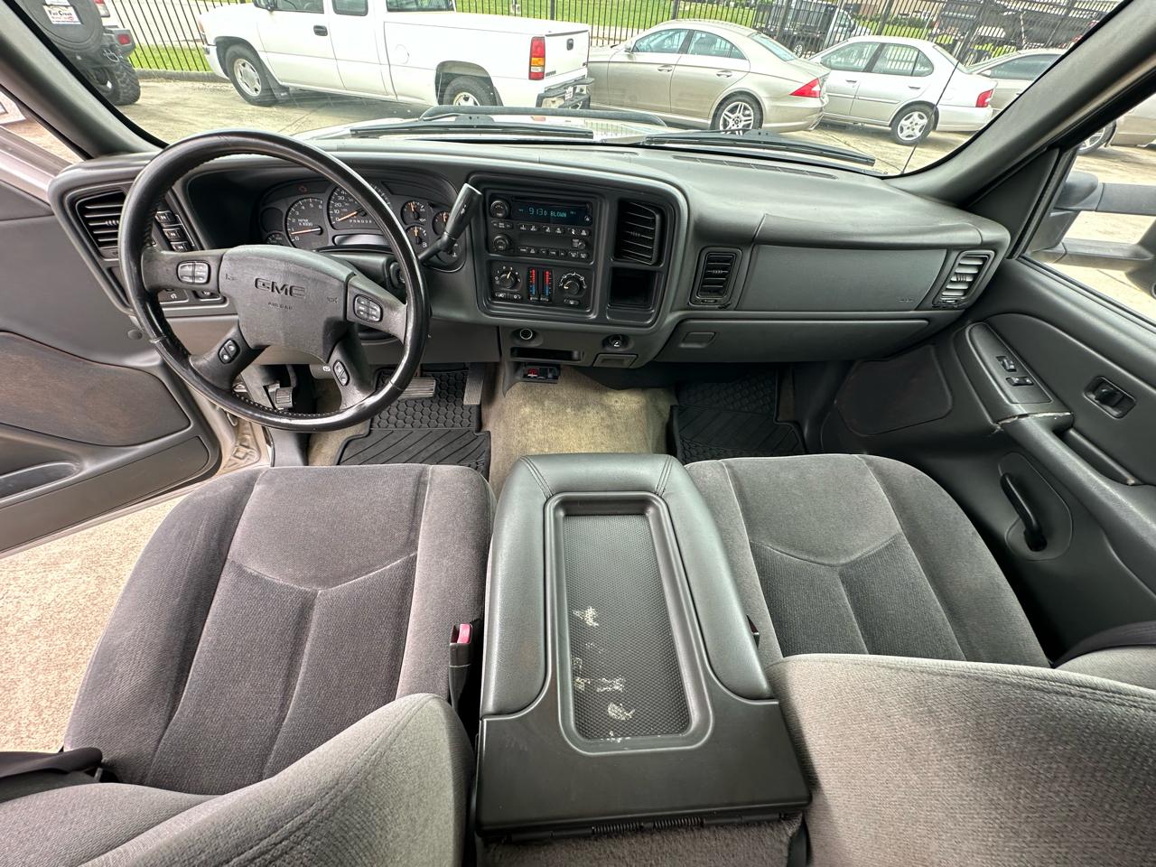 GMC Sierra 2500HD SLE Crew Cab Short Bed 4WD 2006