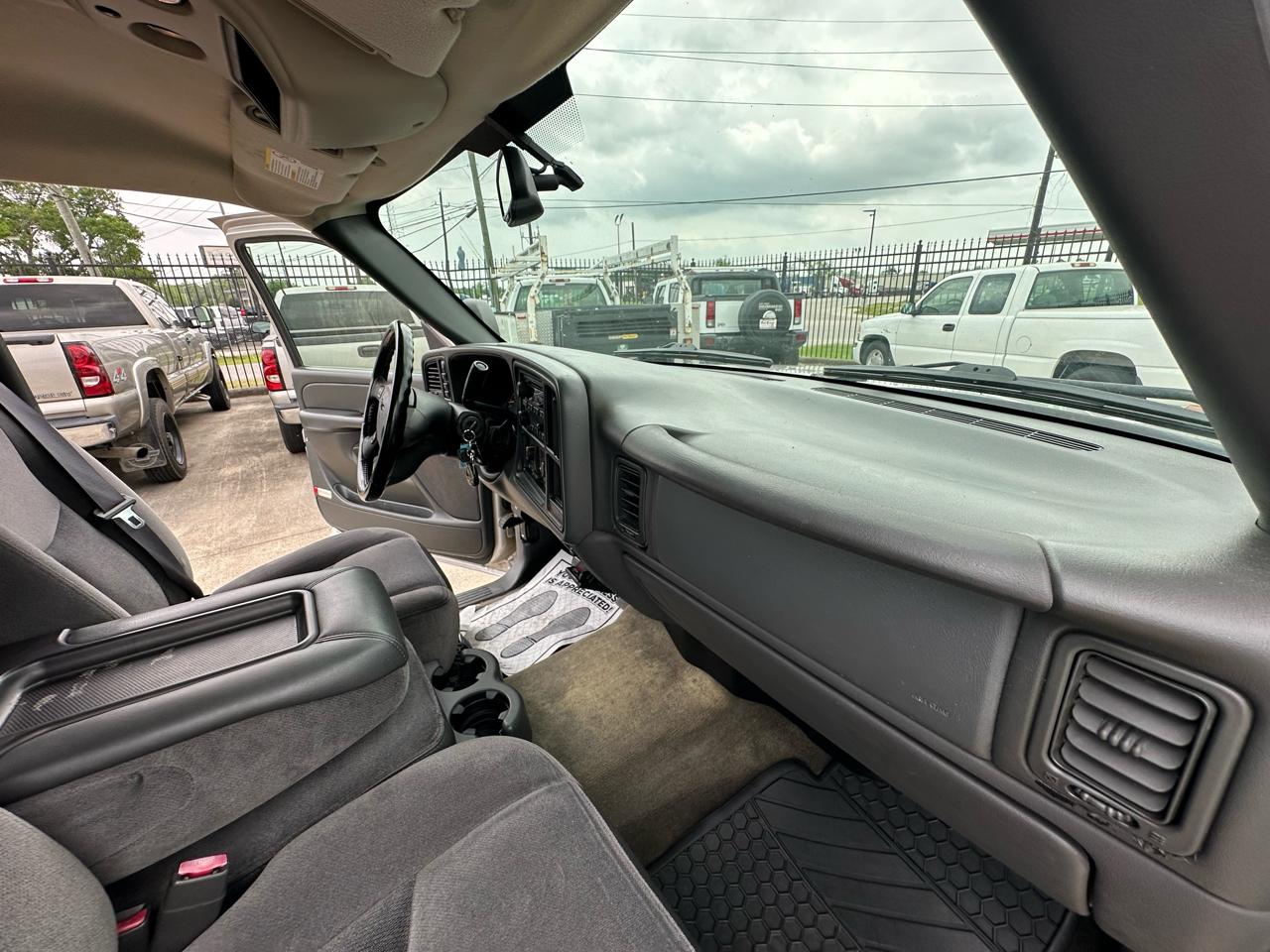 GMC Sierra 2500HD SLE Crew Cab Short Bed 4WD 2006