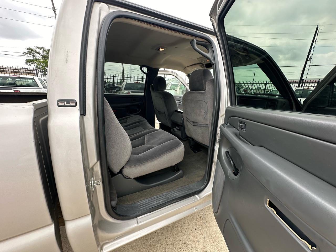 GMC Sierra 2500HD SLE Crew Cab Short Bed 4WD 2006