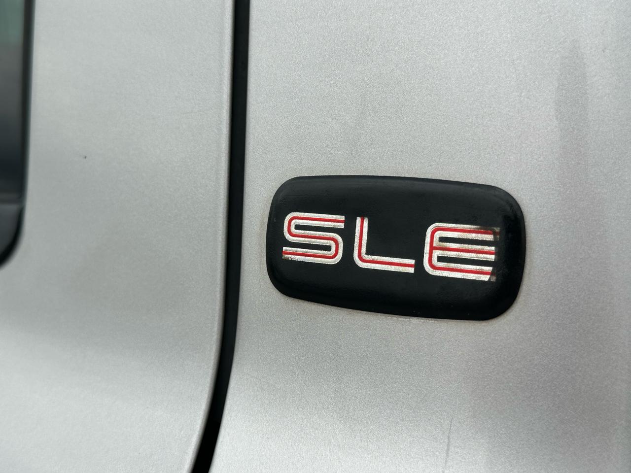 GMC Sierra 2500HD SLE Crew Cab Short Bed 4WD 2006