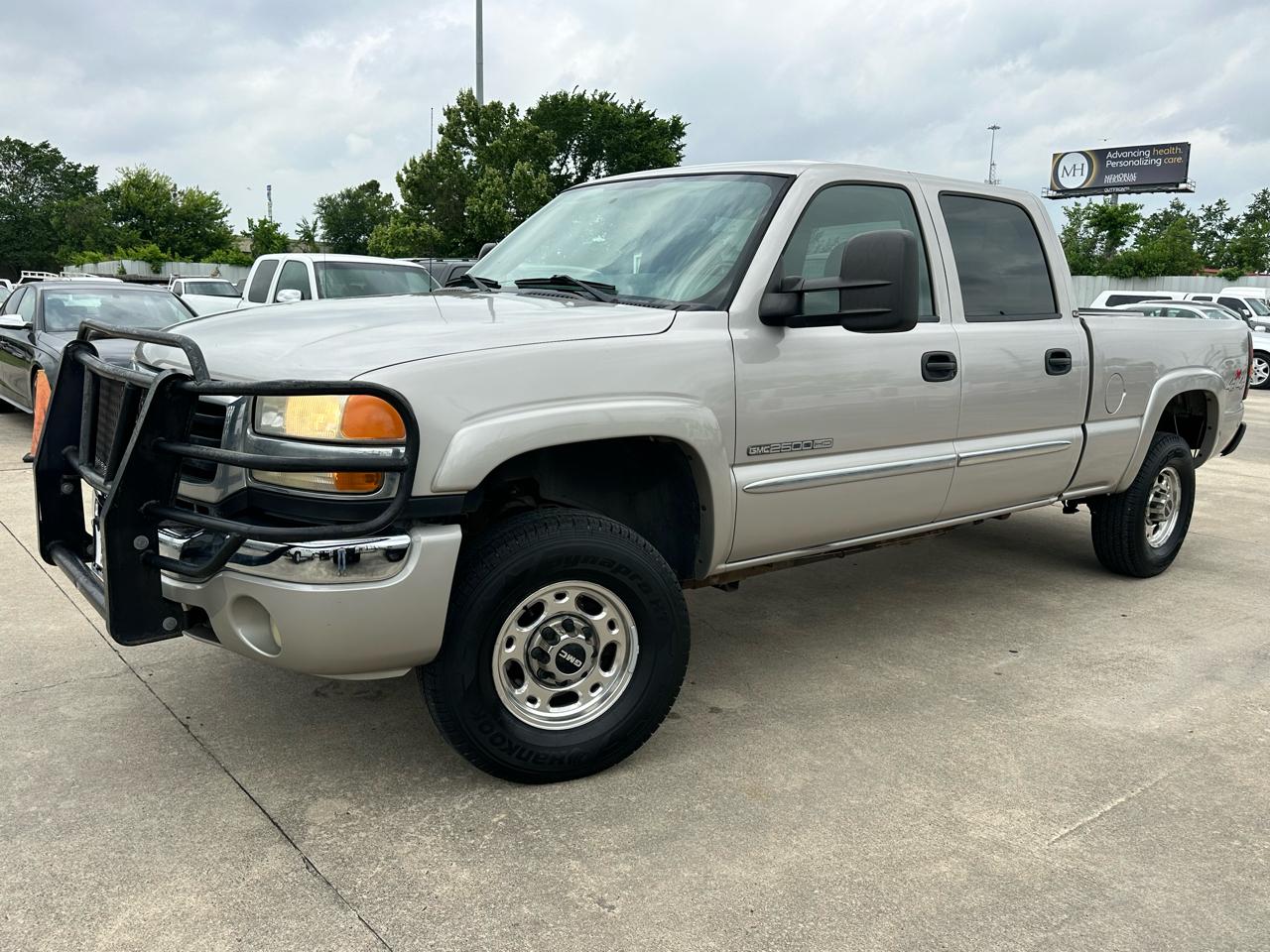 GMC Sierra 2500HD SLE Crew Cab Short Bed 4WD 2006