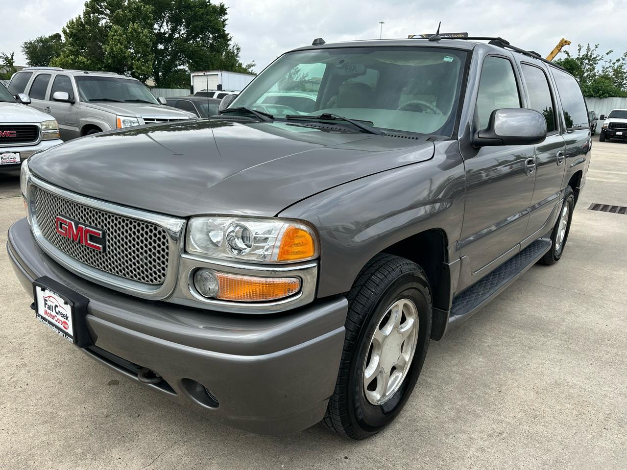 GMC Yukon Denali XL 2005