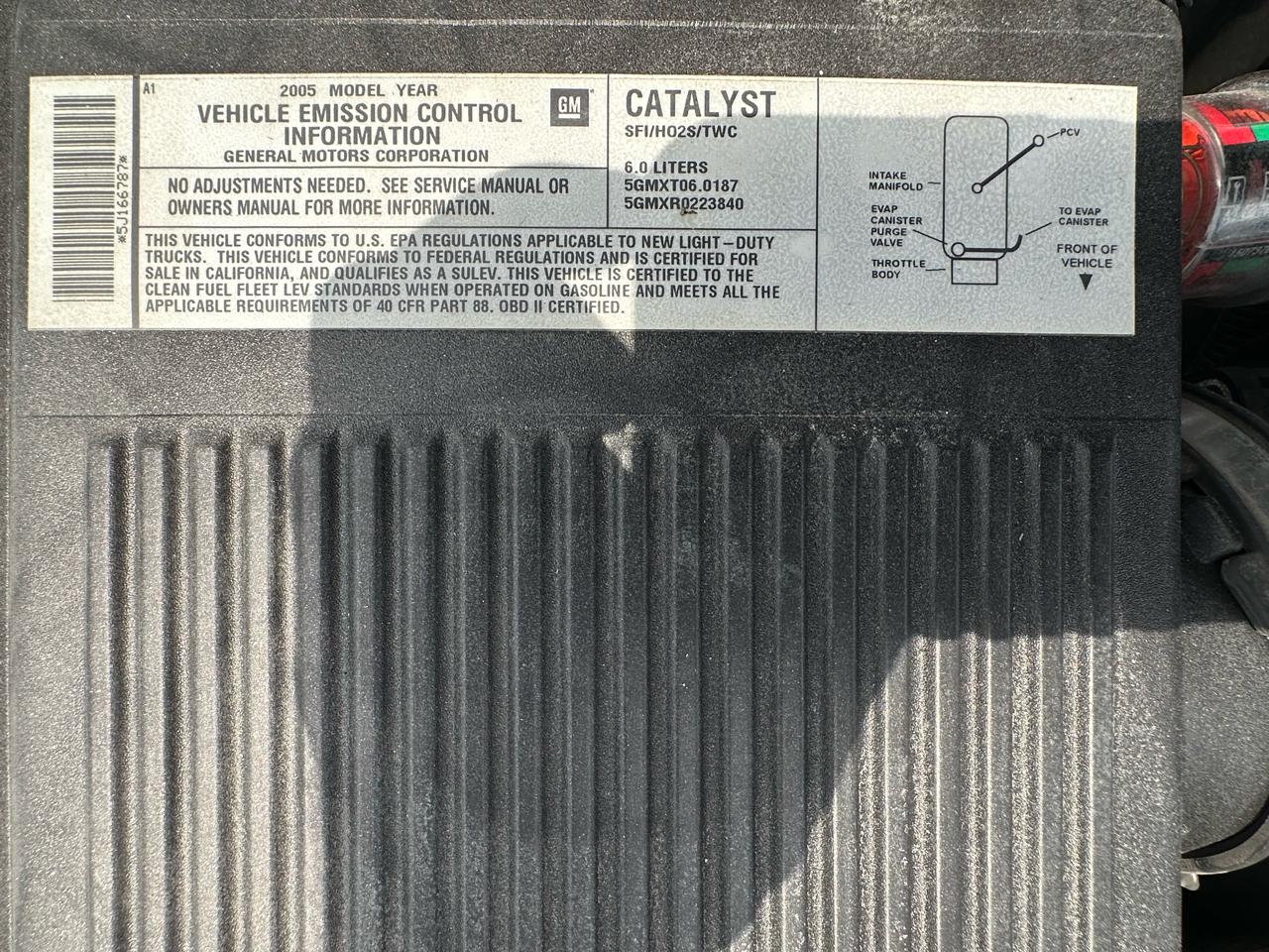 GMC Yukon Denali XL 2005