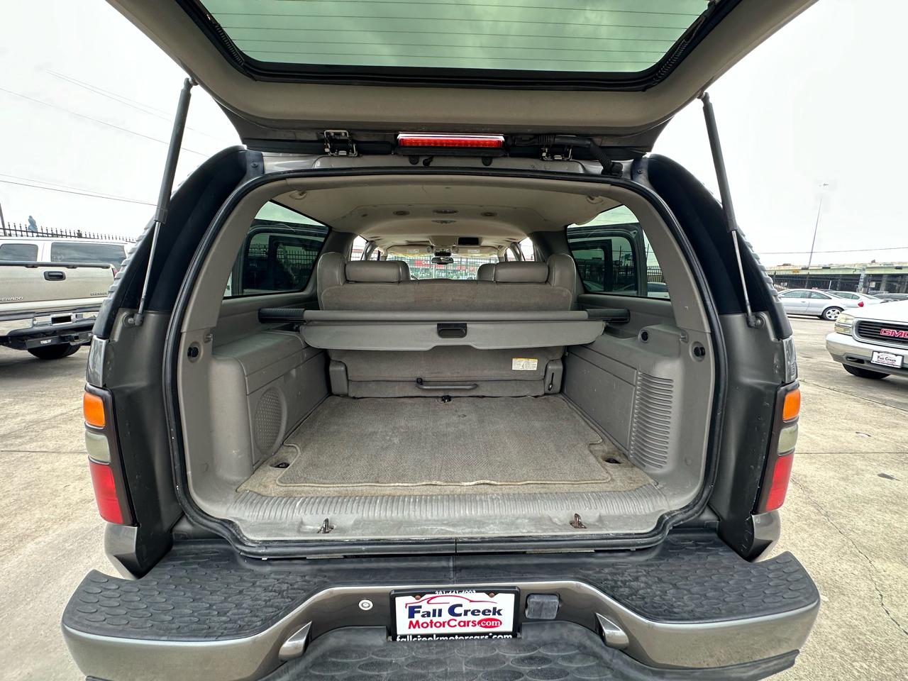 GMC Yukon Denali XL 2005