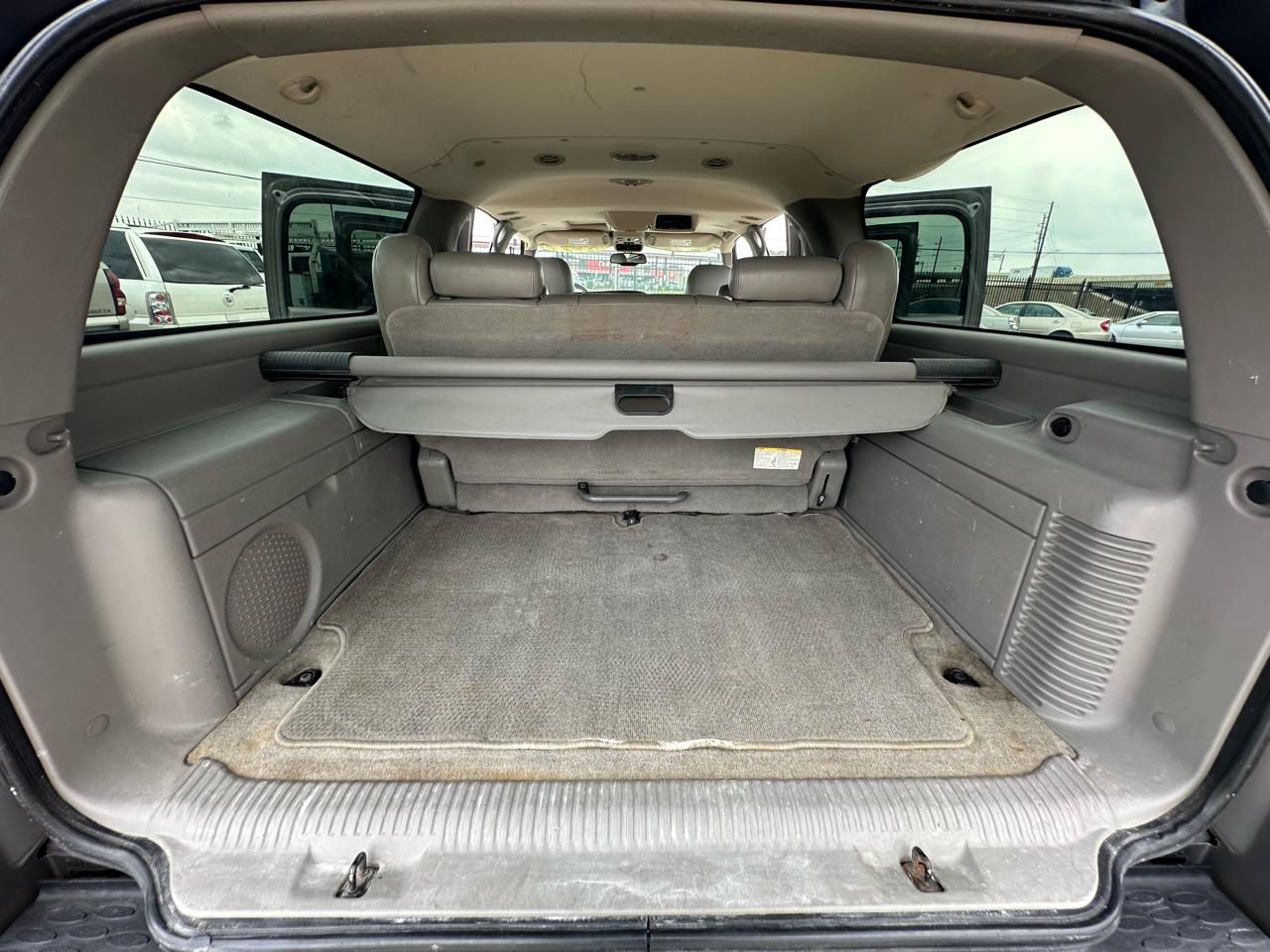 GMC Yukon Denali XL 2005