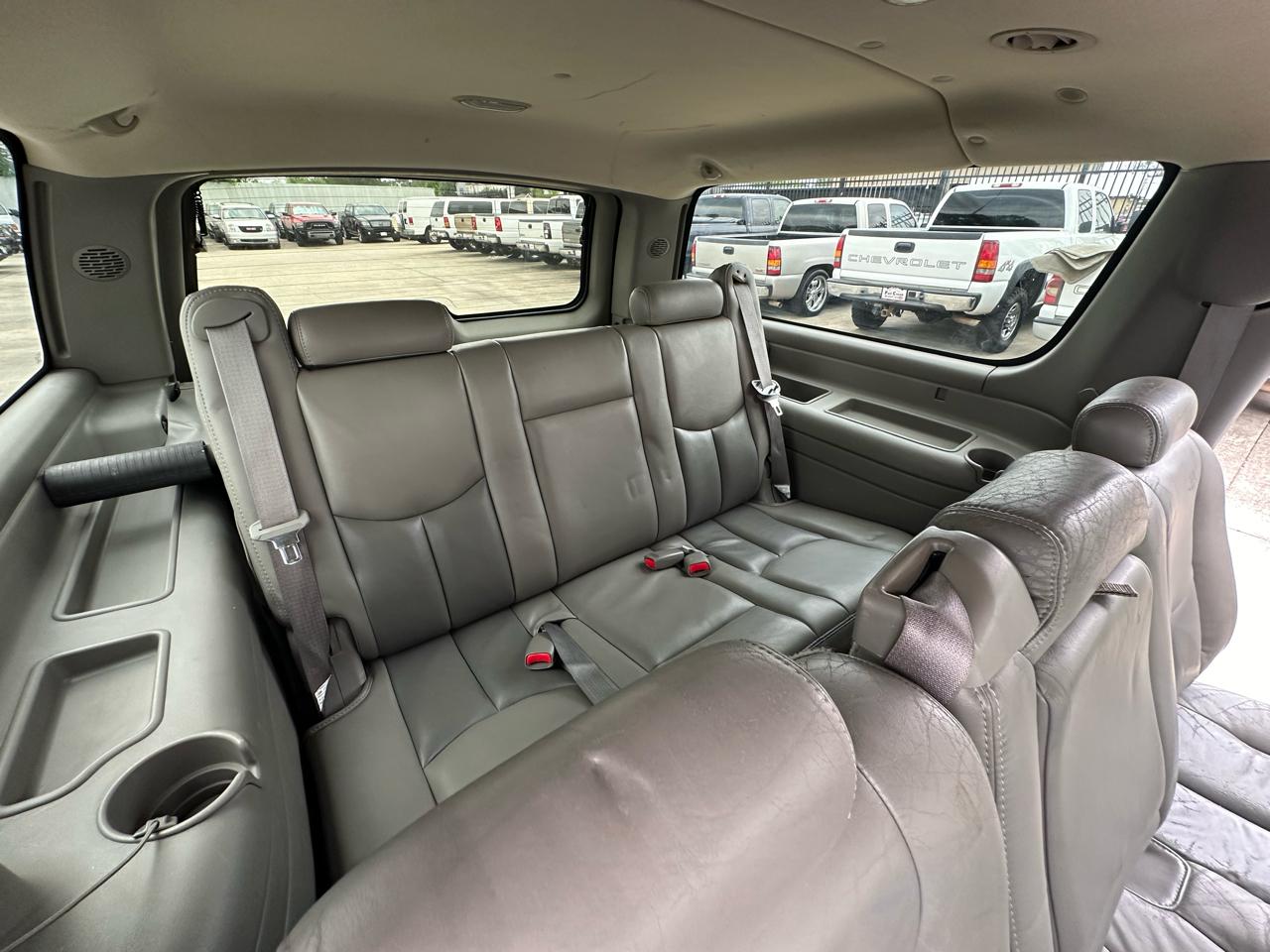 GMC Yukon Denali XL 2005