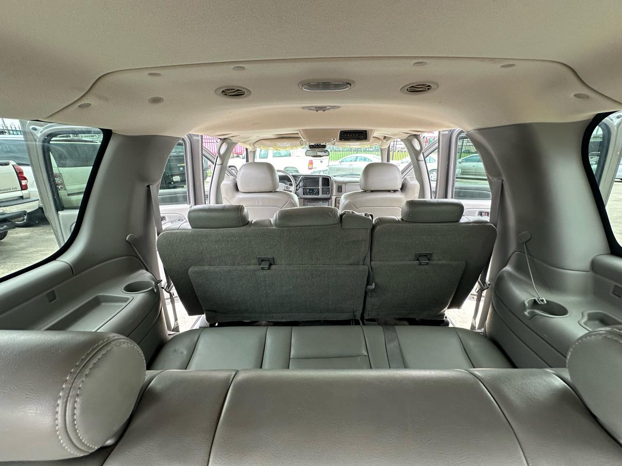 GMC Yukon Denali XL 2005