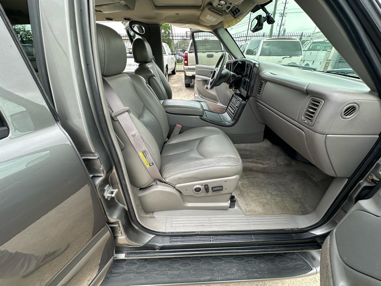 GMC Yukon Denali XL 2005