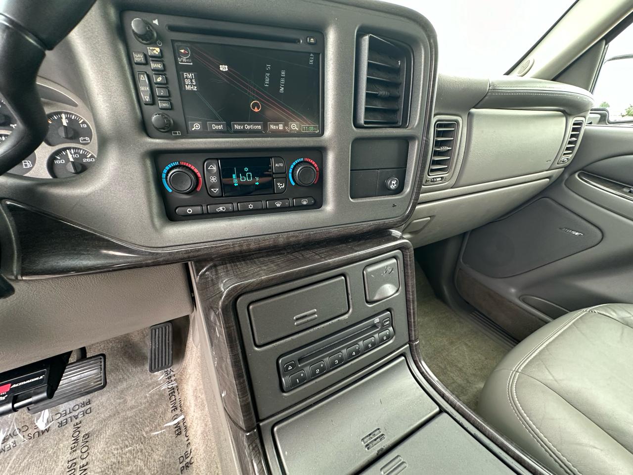 GMC Yukon Denali XL 2005