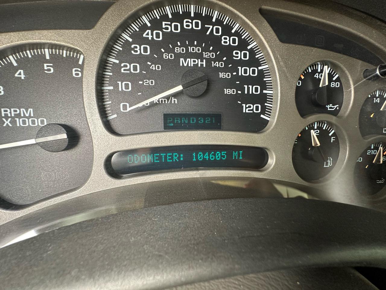 GMC Yukon Denali XL 2005