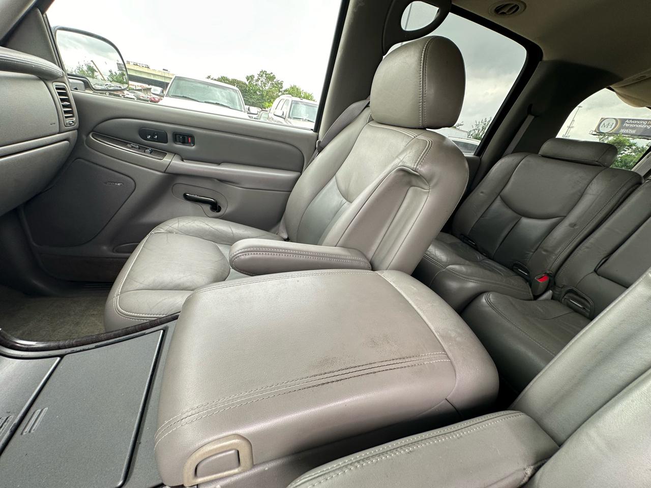 GMC Yukon Denali XL 2005