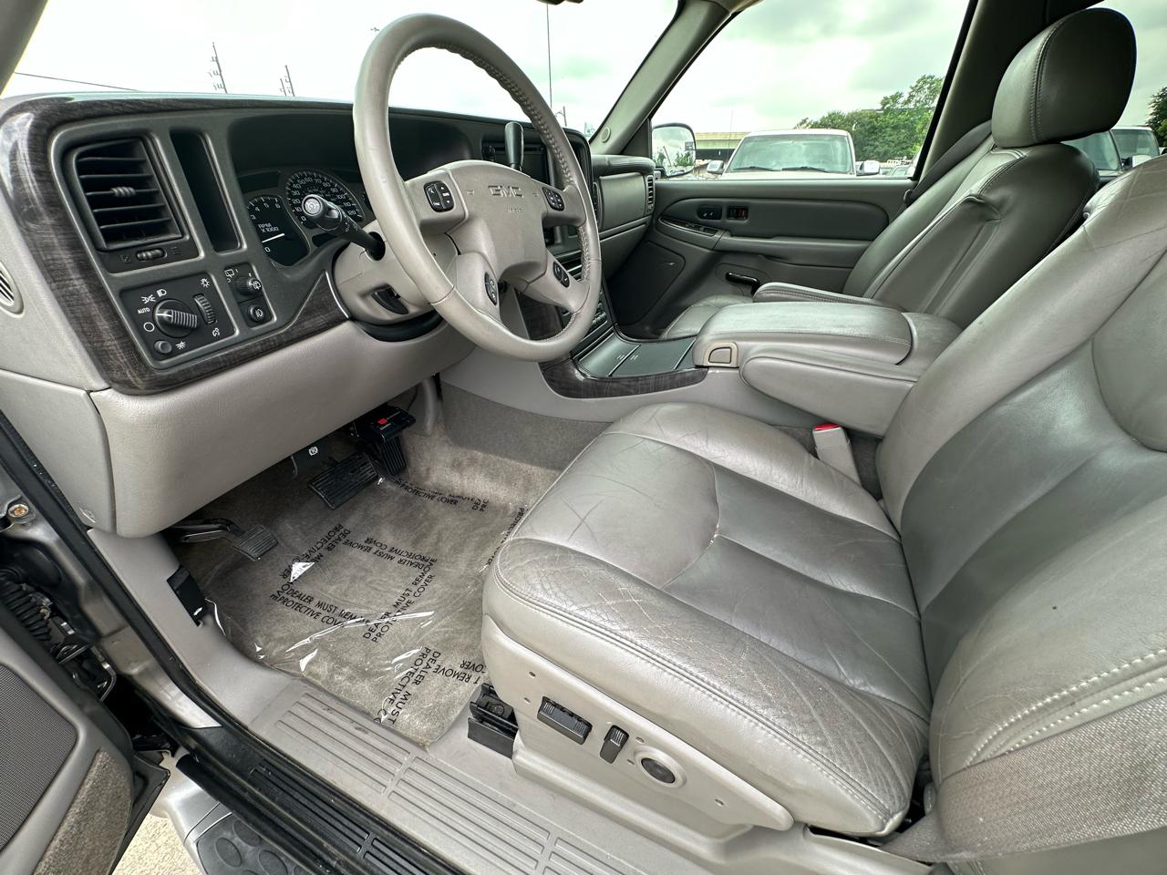 GMC Yukon Denali XL 2005