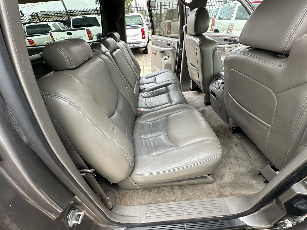 GMC Yukon Denali XL 2005