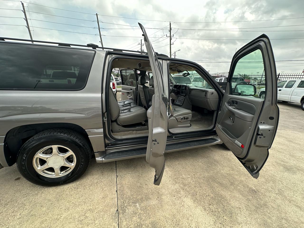 GMC Yukon Denali XL 2005