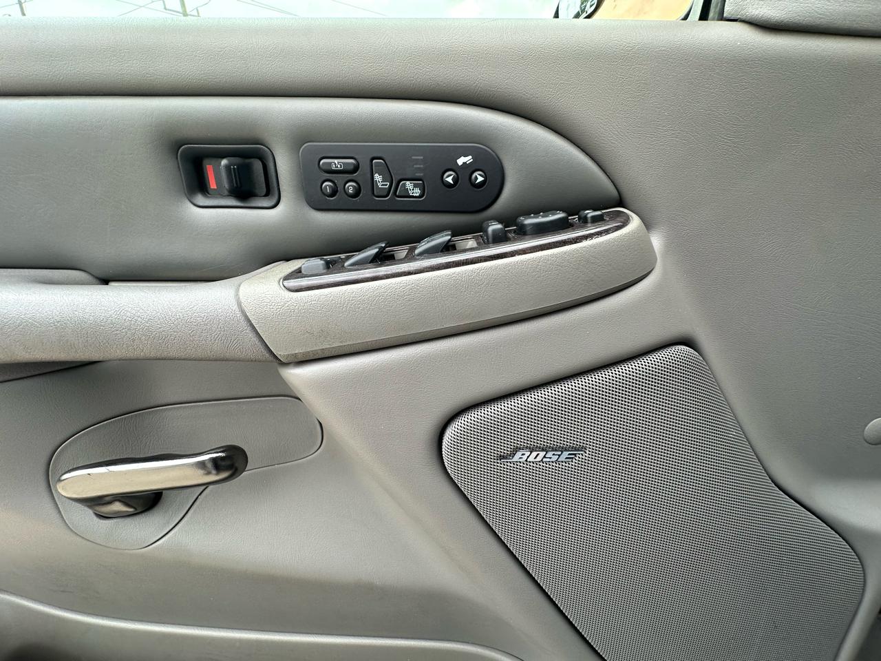 GMC Yukon Denali XL 2005