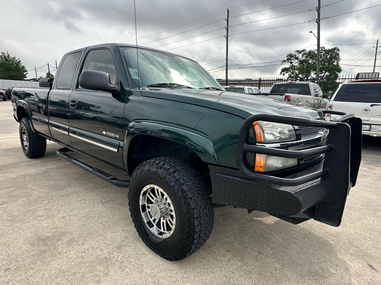 Chevrolet Silverado 2500HD LS Ext. Cab Long Bed 4WD 2004
