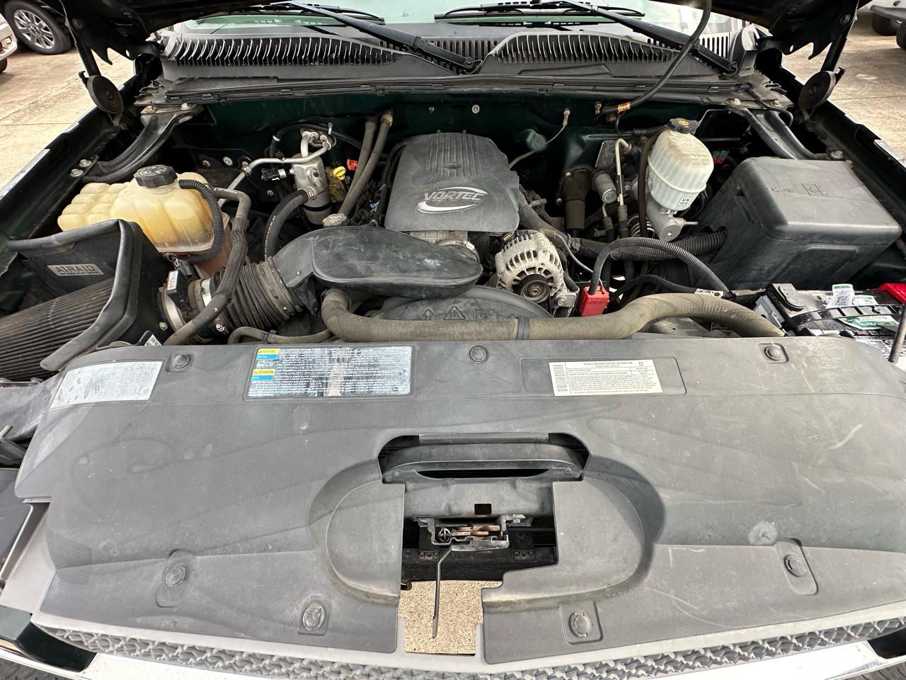 Chevrolet Silverado 2500HD LS Ext. Cab Long Bed 4WD 2004