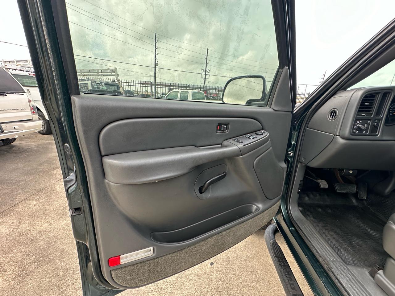 Chevrolet Silverado 2500HD LS Ext. Cab Long Bed 4WD 2004