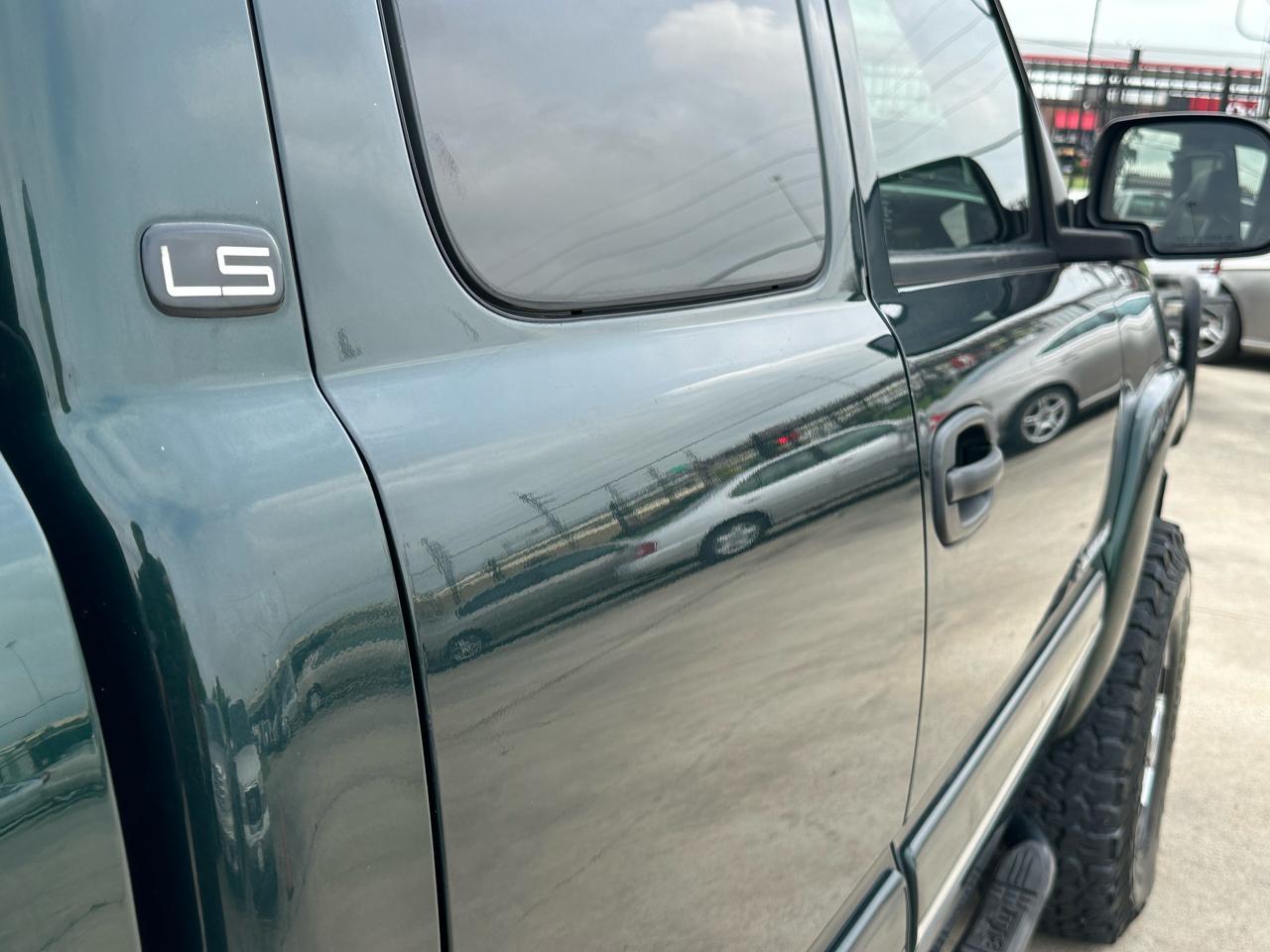 Chevrolet Silverado 2500HD LS Ext. Cab Long Bed 4WD 2004