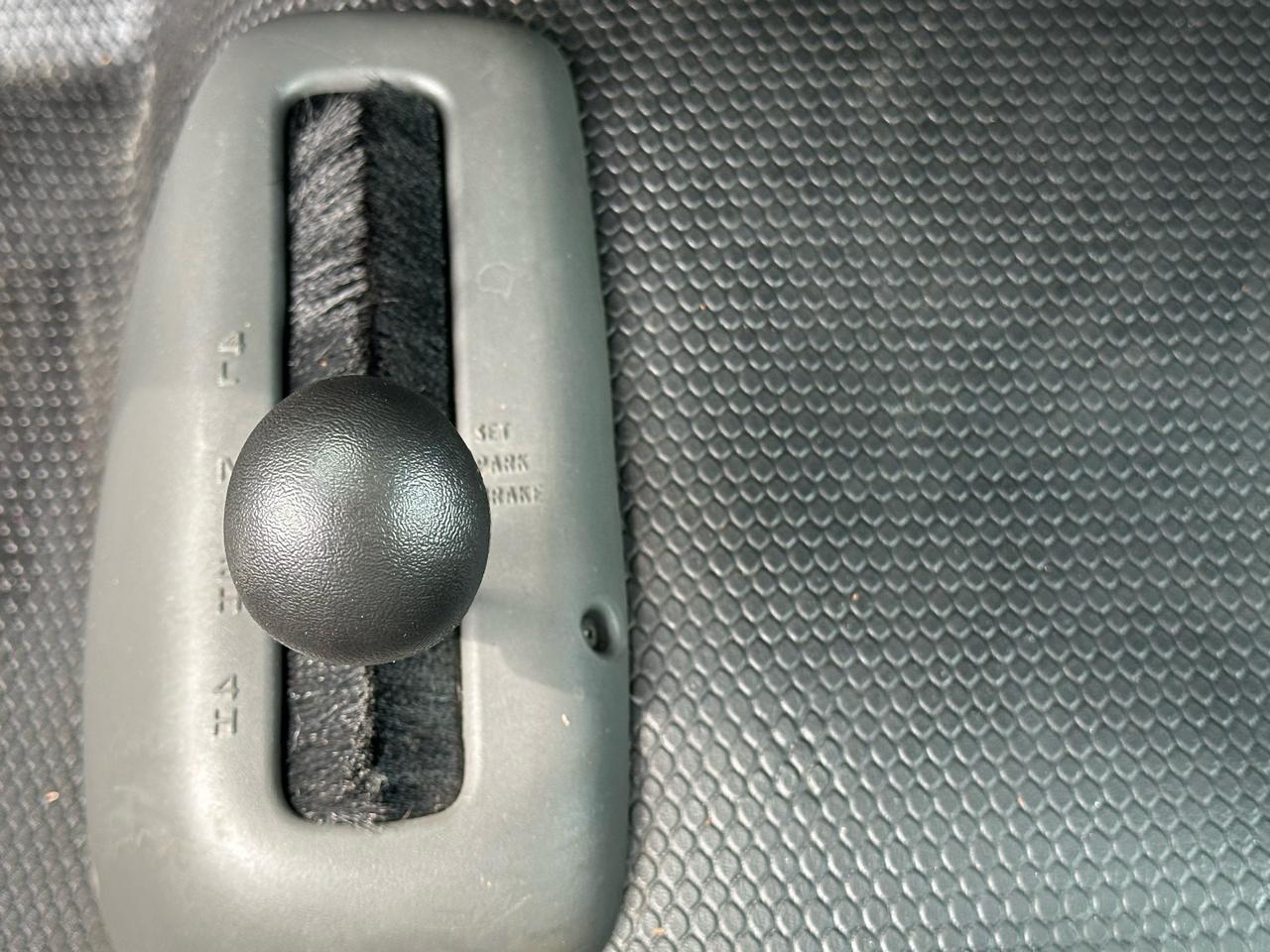 Chevrolet Silverado 2500HD LS Ext. Cab Long Bed 4WD 2004