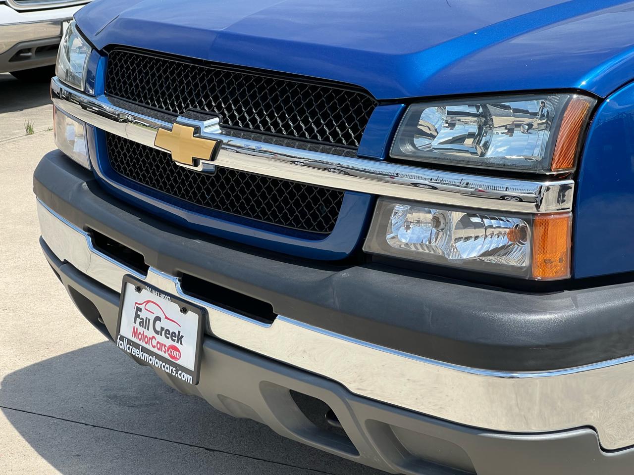 Chevrolet Silverado 1500 LS Ext. Cab 3-Door Short Bed 2WD 2003