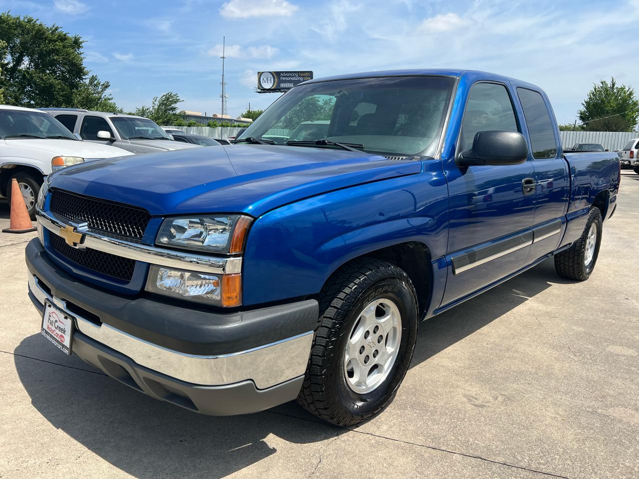 Chevrolet Silverado 1500 LS Ext. Cab 3-Door Short Bed 2WD 2003