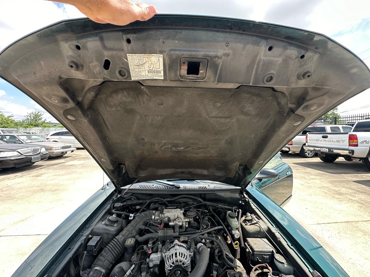 Ford Mustang GT Deluxe Coupe 2003