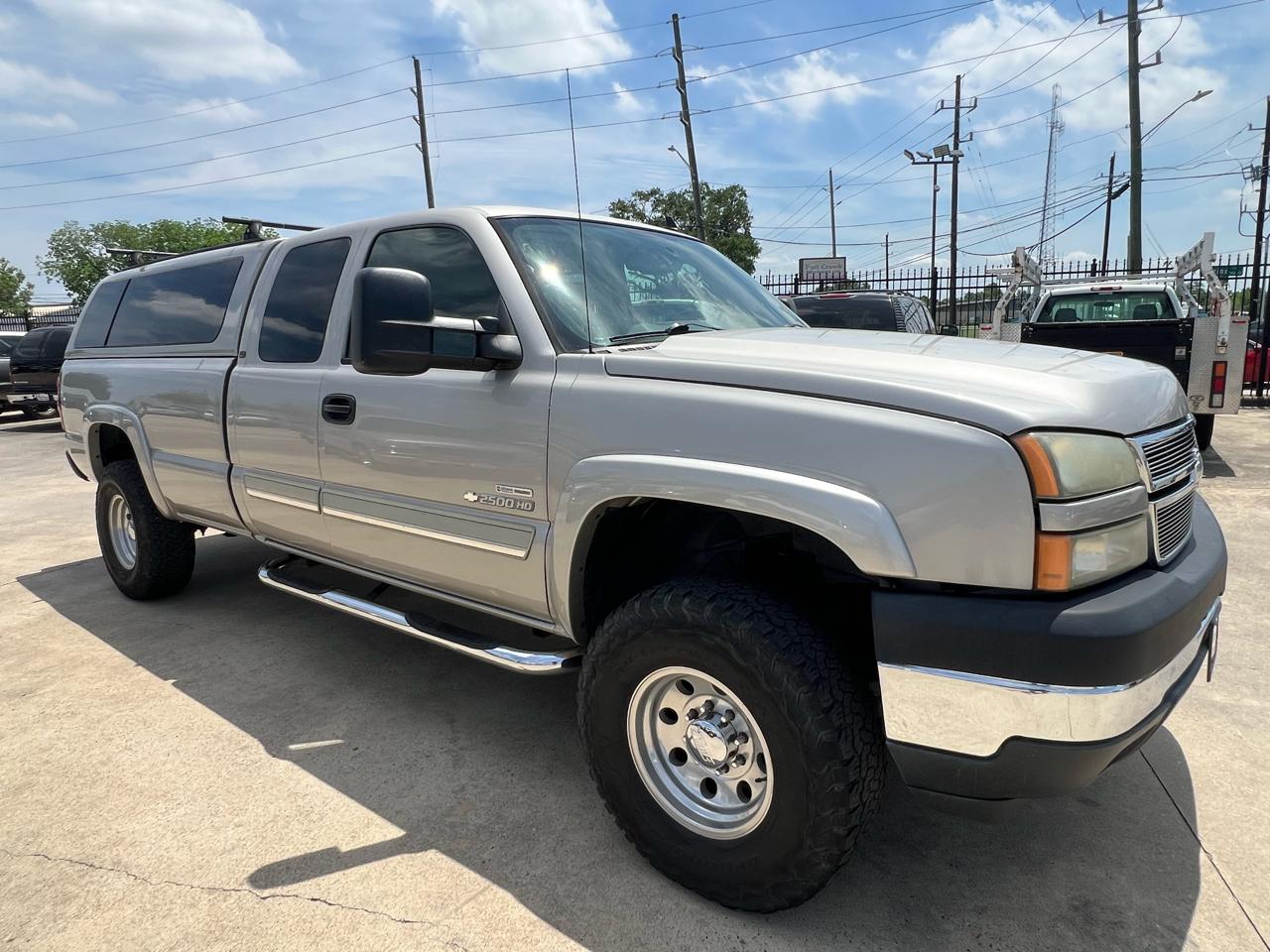 Chevrolet Silverado 2500HD LT Ext. Cab Long Bed 4WD w/OnStar 2006