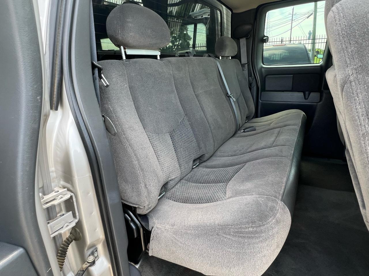 Chevrolet Silverado 2500HD LT Ext. Cab Long Bed 4WD w/OnStar 2006