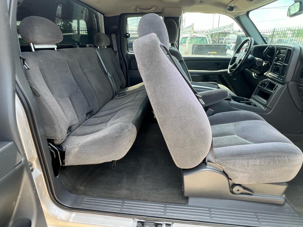 Chevrolet Silverado 2500HD LT Ext. Cab Long Bed 4WD w/OnStar 2006