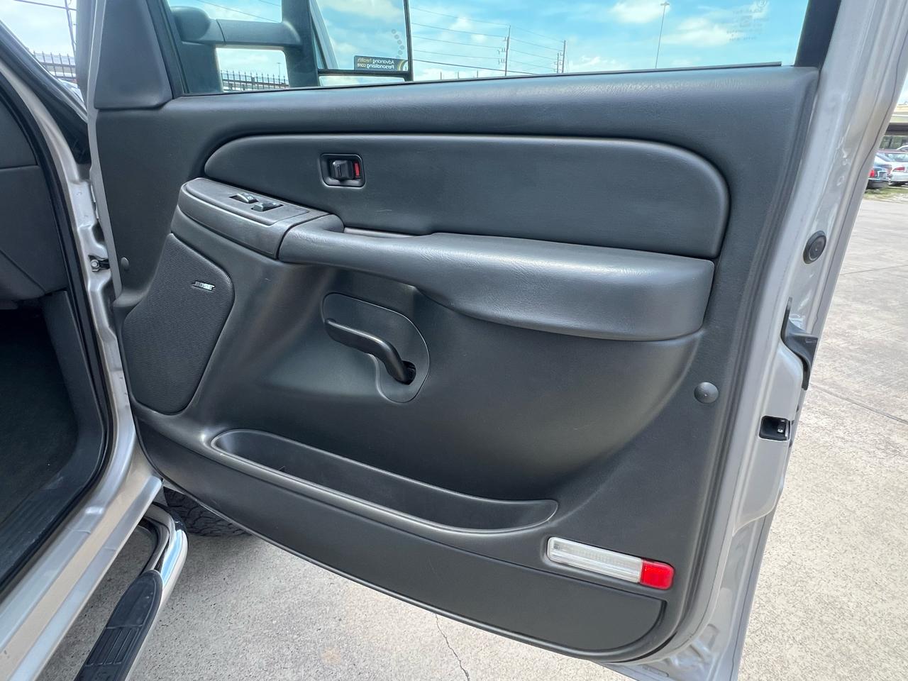 Chevrolet Silverado 2500HD LT Ext. Cab Long Bed 4WD w/OnStar 2006